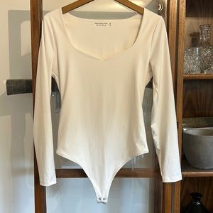 Abercrombie and fitch soft A & F cream bodysuit long sleeve